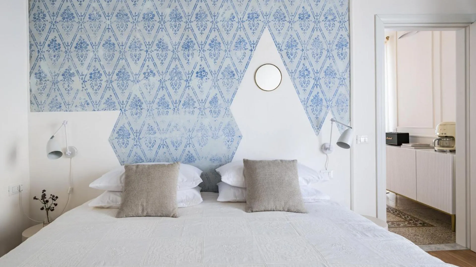 Apartments Florence - Frescoes Elegance