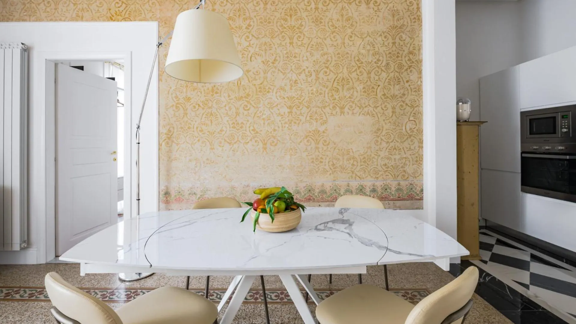 Apartments Florence - Frescoes Elegance
