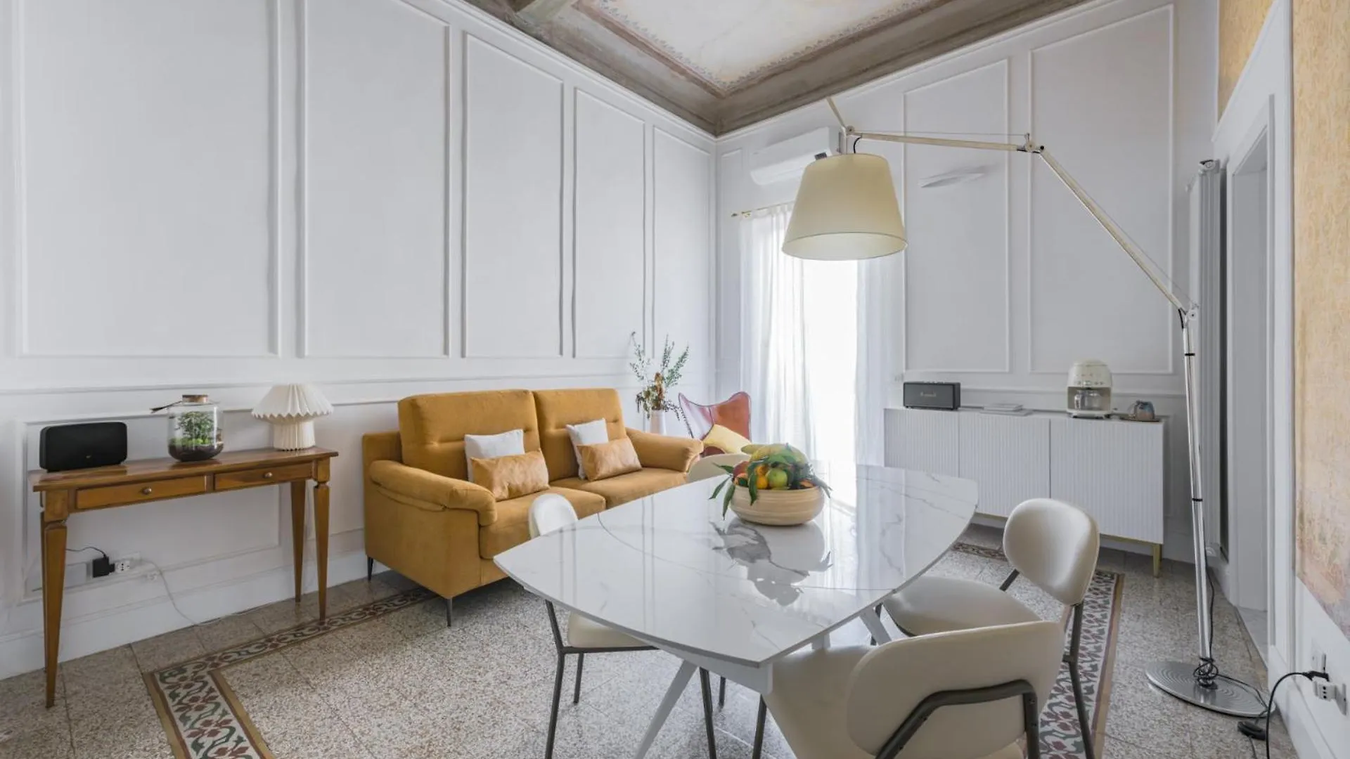 Apartments Florence - Frescoes Elegance 0*,